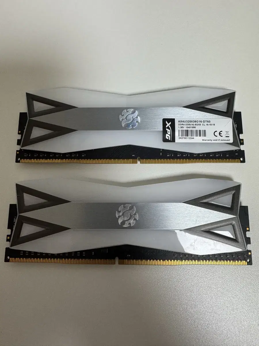 ADATA XPG DDR4 3200 MHz 8GB x 2 램